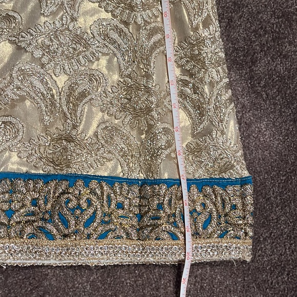 Gorgeous girls’ formal 2 pc outfit - Picture 13 of 15